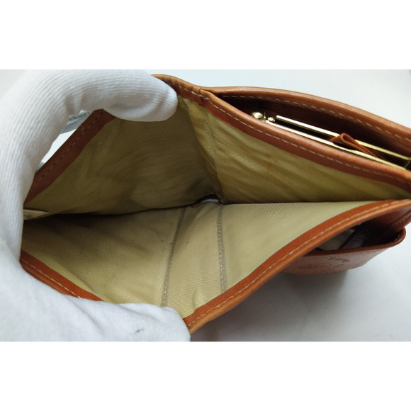 Saint Borse Black Leather Kisslock Framed Credit Card ID Window Bifold Wallet - Picture 13 of 15